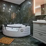 Jacuzzi - Sauna - Rdc 2 Versailles